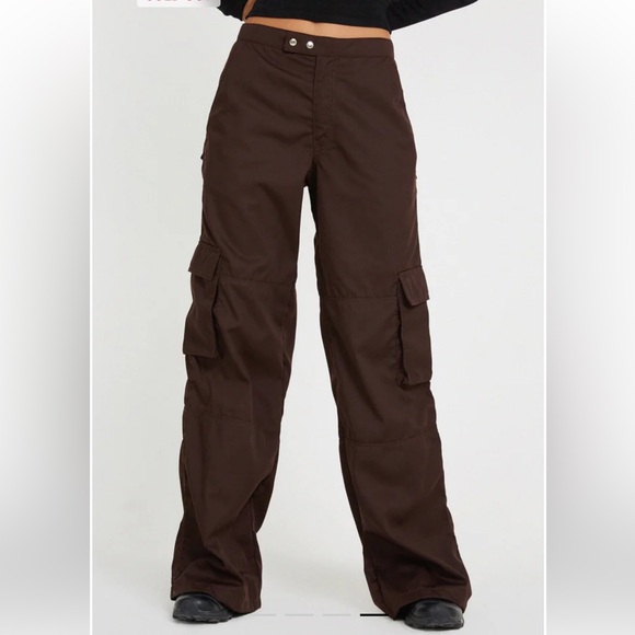 Women's Brown Cargo Pants - Picture 4 of 4